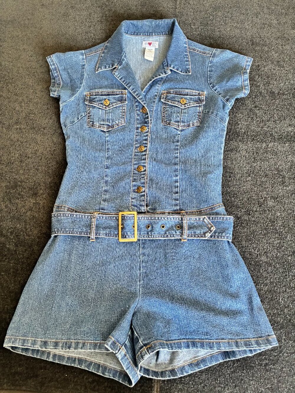 Combinaison-short en jean (playsuit / romper).